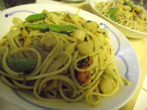 Fresh Pesto Linguini with Scallops